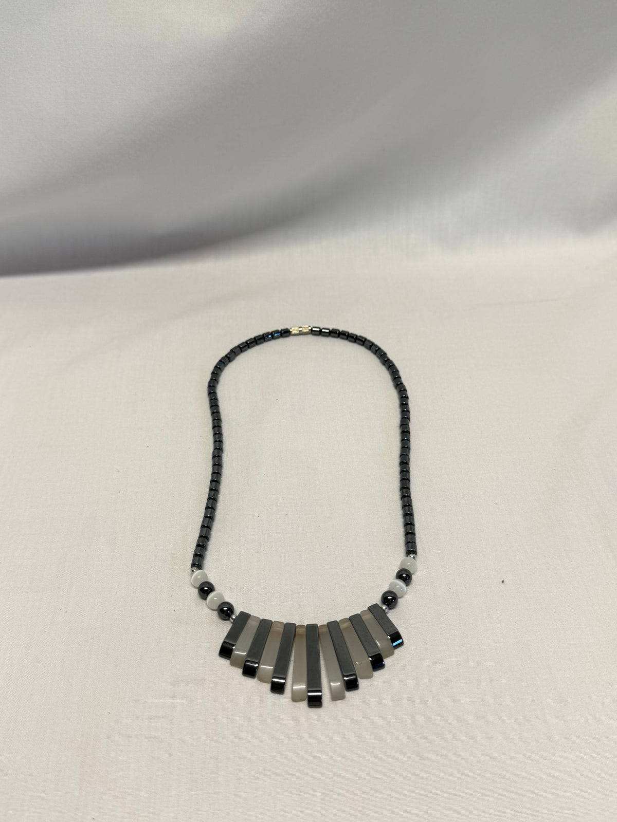 Vintage 17.5" Hermatite & Mother of Pearl Fan Bib Necklace