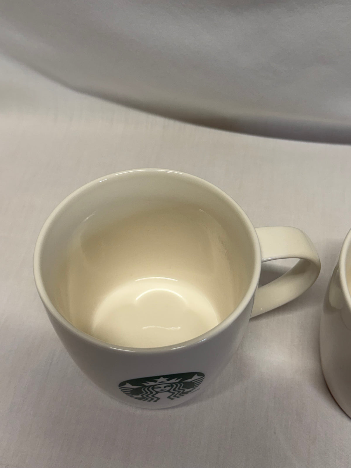 Set of 2 2013 Starbucks 12 oz White Mugs Green & White Siren Logo