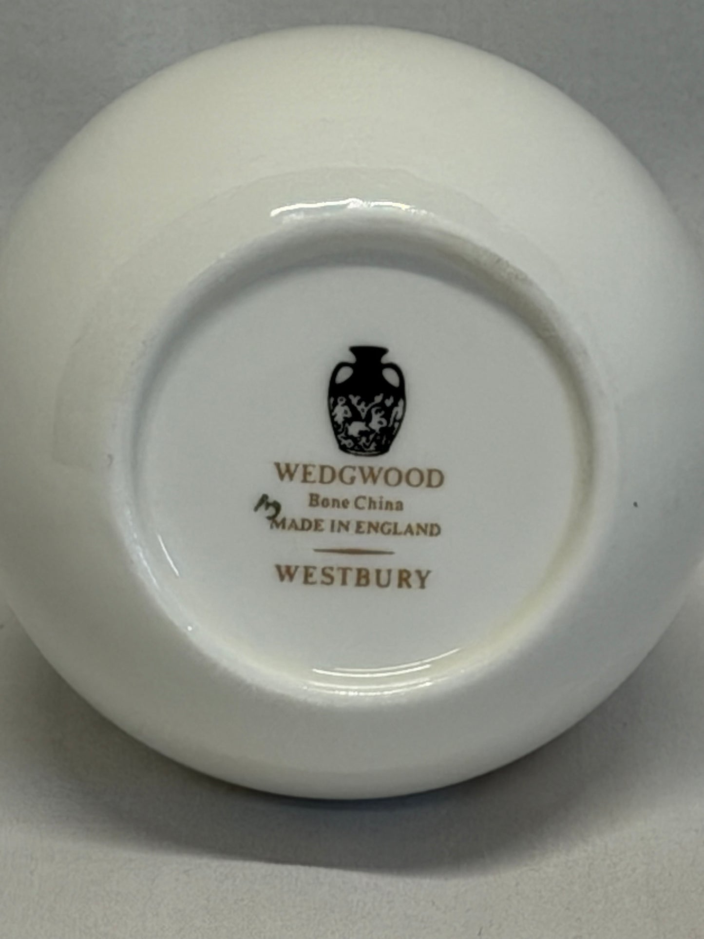 Wedgwood Westbury 5" Bud Vase England Bone China