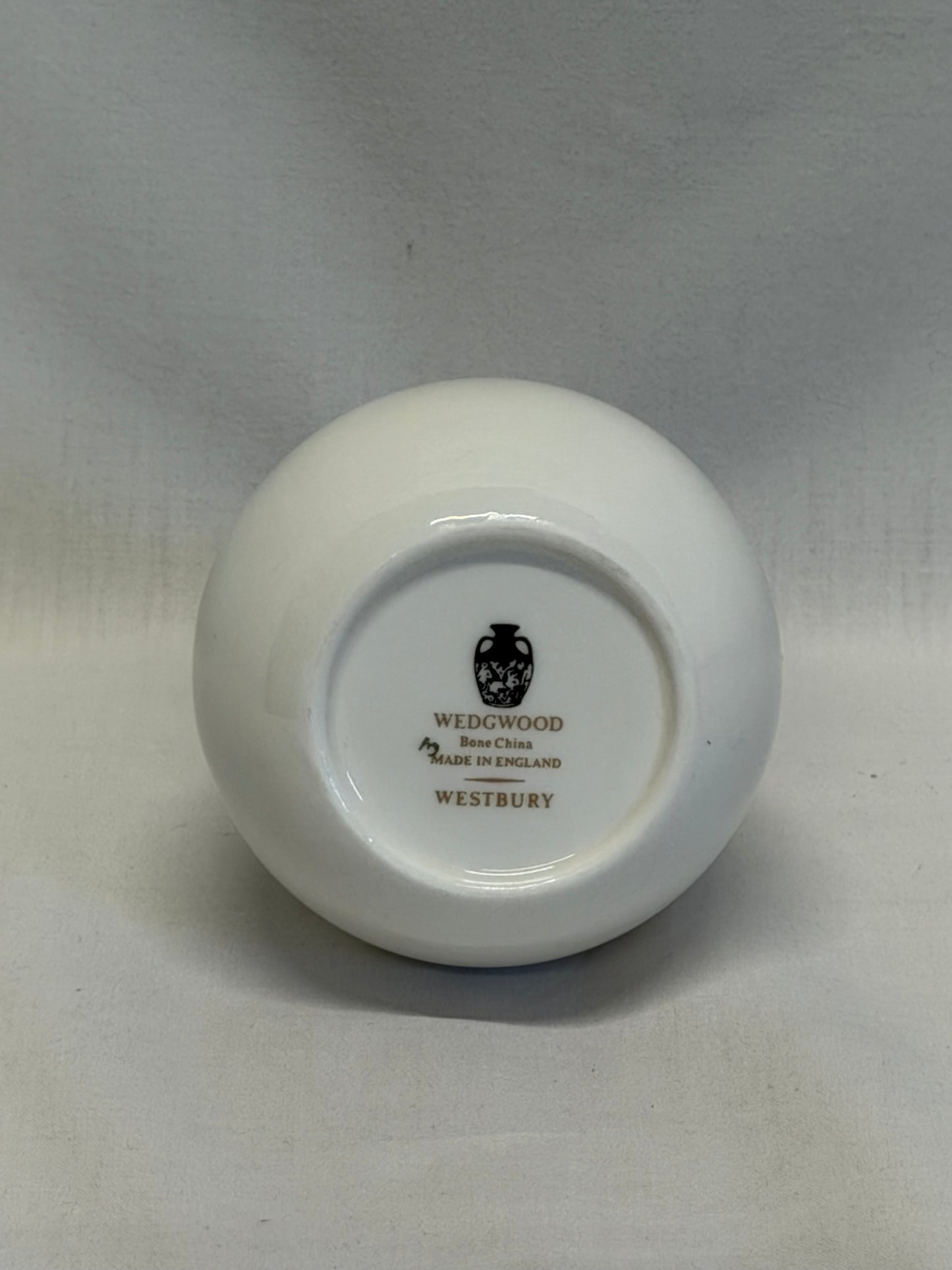 Wedgwood Westbury 5" Bud Vase England Bone China